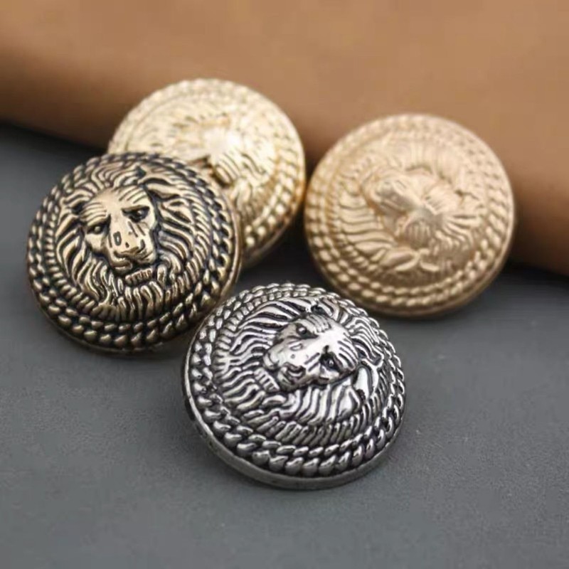 Pack of 5 Vintage Lion Pattern Stem Metal Buttons Round