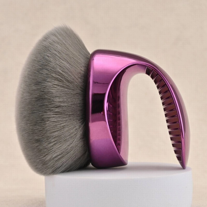 Westmore Beauty Blend & Blur Body Brush - Ultra Soft