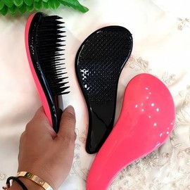 Pink Curved Anti-Static Hair Brush Hair Comb Styling Brush Ionic Static Removal Hair Cash on Delivery or Pay upon Order / 핑크 곡선형 정전기방지 헤어브러시 헤어 빗 스타 일링 브러쉬 이온 정전기 해결 머리카락 착불 또는 주문시 결제