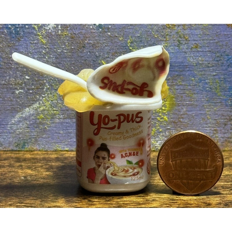 ZURU MEGA GROSS Minis YO-PUS Creamy & Thick pus-filled goodness