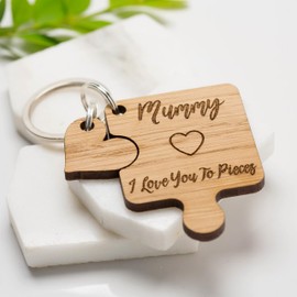 The Laser Engraving Company 'Mummy I Love You To Pieces' Jigsaw With Heart Keyring Mother's Day Gifts, Grandma Key Ring, Birthday, Christmas, Mommy, Mum, Nan, Nanna, Gran, Step Mum