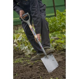 Spear & Jackson 1180NB Neverbend Carbon Steel Digging Spade, Gray, 98.5 x 18.5 x 8 cm