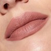 Labial MACXIMAL Mate Sedoso De Larga Duracin Tono Cool Teddy