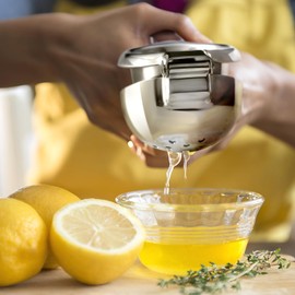 Lemon Squeezer, Sopito Lemon Juicer Stainless Steel with Soft Grip Handle for Squeeze Limes and Citrus, Heavy Duty Citrus Lemon Squeezer Press Manual Citrus Juicer