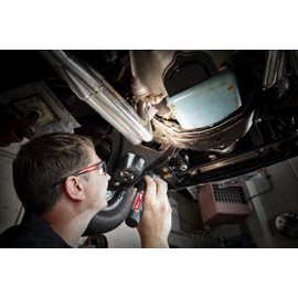 Milwaukee Rechargeable 1100 Lumen LED Flashlight, Battery Powered, Twist Focus