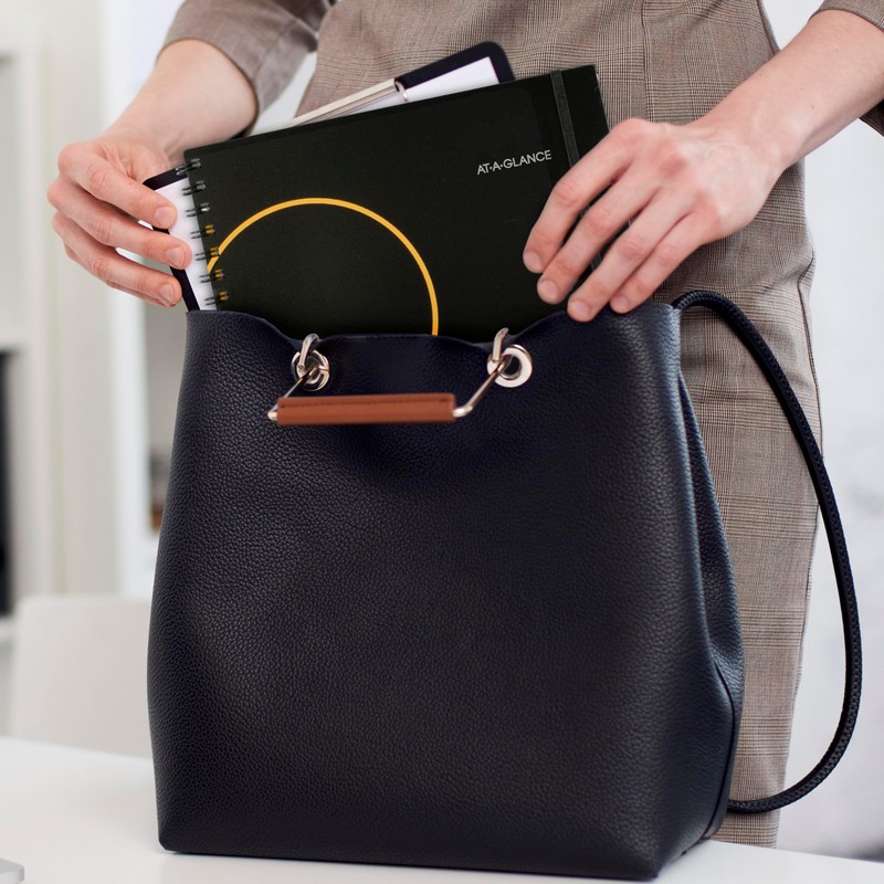 AT-A-GLANCE Undated Planning Notebook with Reference Calendars, 8.5" x 11",