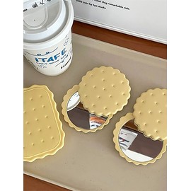 Cheese Cookie Yellow Vanity Table Portable Small Mirror Comb Set / 치즈 쿠키 엘로우 화장대 휴대용 소형 거울 빗 세트