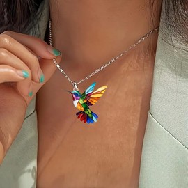 Gonashow Colorful Hummingbird Necklace, 2D Plastic Hummingbird Bird Necklace for Women Bird Lovers (1 Necklace)