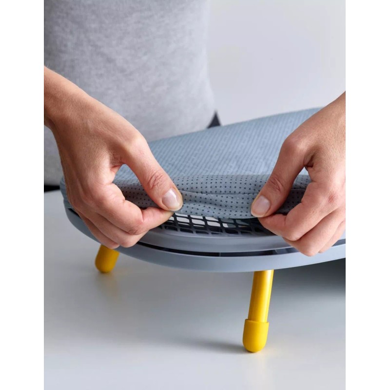 Joseph Joseph Burro De Planchar Plegable Con Gancho De Mesa