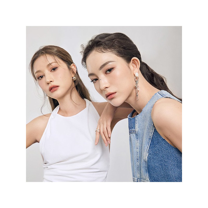 3CE 3CE All-Rounder Brow (enlarged) 3CE Eye Point Brush, Deep