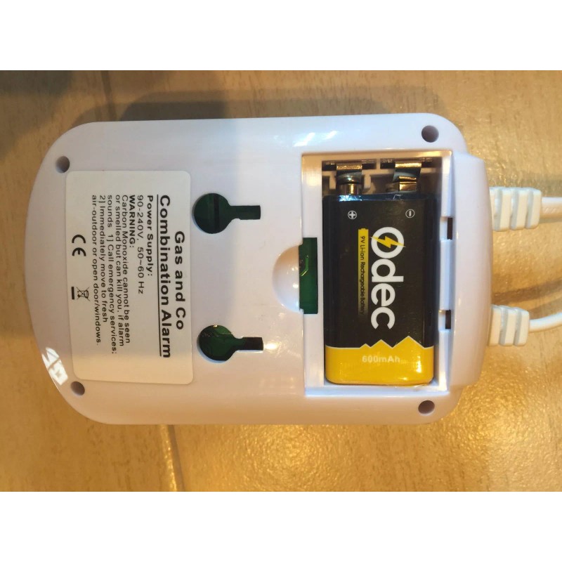 WiseConnect Plug-In CO and Explosive Gas Alarm with Backup battery