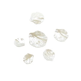 JIHUOO 120 Pcs White Acrylic Petals Plastic Flower Shape Charms Jewelry Beads for Jewelry Making
