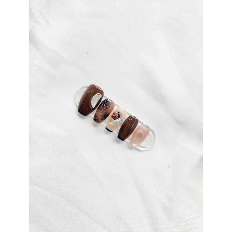 HELLOAutumn Bright Nails - Short Oval / HELLO가을빛네일 - 숏오발