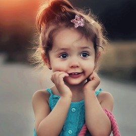 Cute Star Hair Clips, Pack of 10, Colourful Metal Star Hair Clips, Y2k Hair Clips, Girls' Snap Hair Pins, Hair Clips with Glittering for Toddlers, Women, Girls