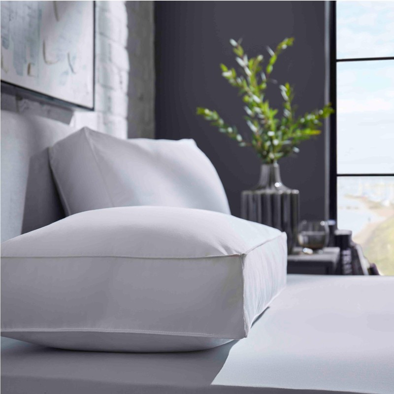 The Fine Bedding Company – The Side Sleeper Pillow -