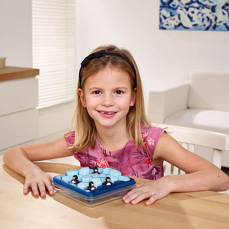 SMRT Games Penguin Pool Party Puzzle SG431JP Genuine Product