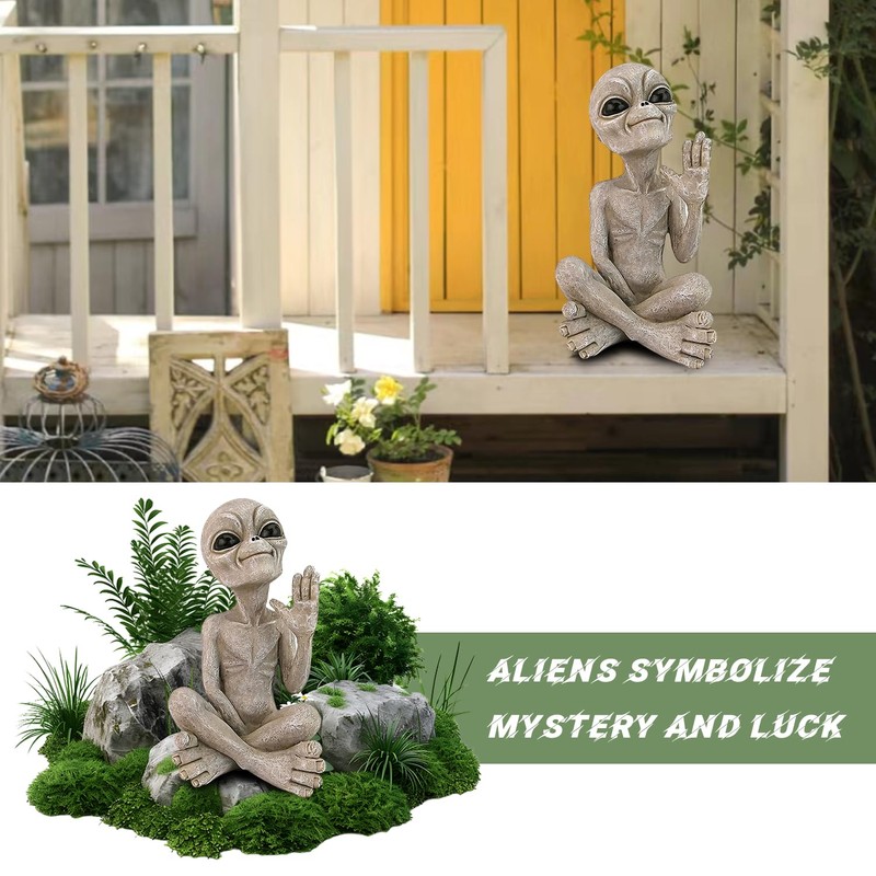 AOVNA Alien Statue Resin Alien Ornament Outer Space Alien Garden