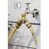 REHAU 2-way distributor made of robust brass, simultaneous connection of