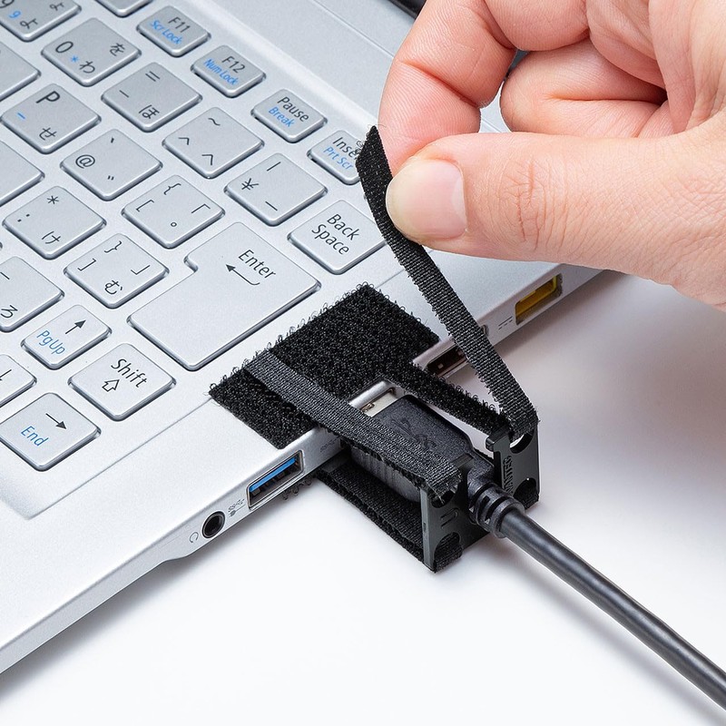 Sanwa Supply CA-NB005 USB Hold Lock (USB Plug Compatible)