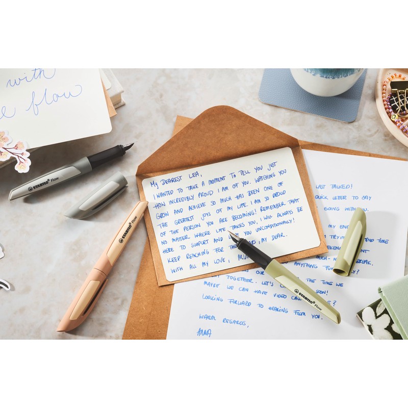 STABILO Flow Monochrome Fountain Pen Khaki with Cartridge