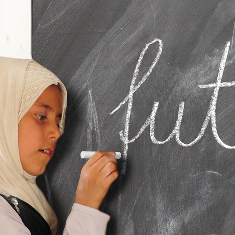 ZEZUT White Chalk 100PCS, Low Dust Chalks Stick Bulk for