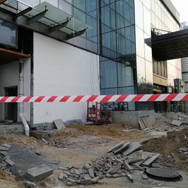 TopSoon Red White Stripes Barricade Tape 2.8-Inch by 660-Feet Roll Non-Adhesive Caution Tape Safety Barrier Tape Construction Tape Waterproof Flagging Tape