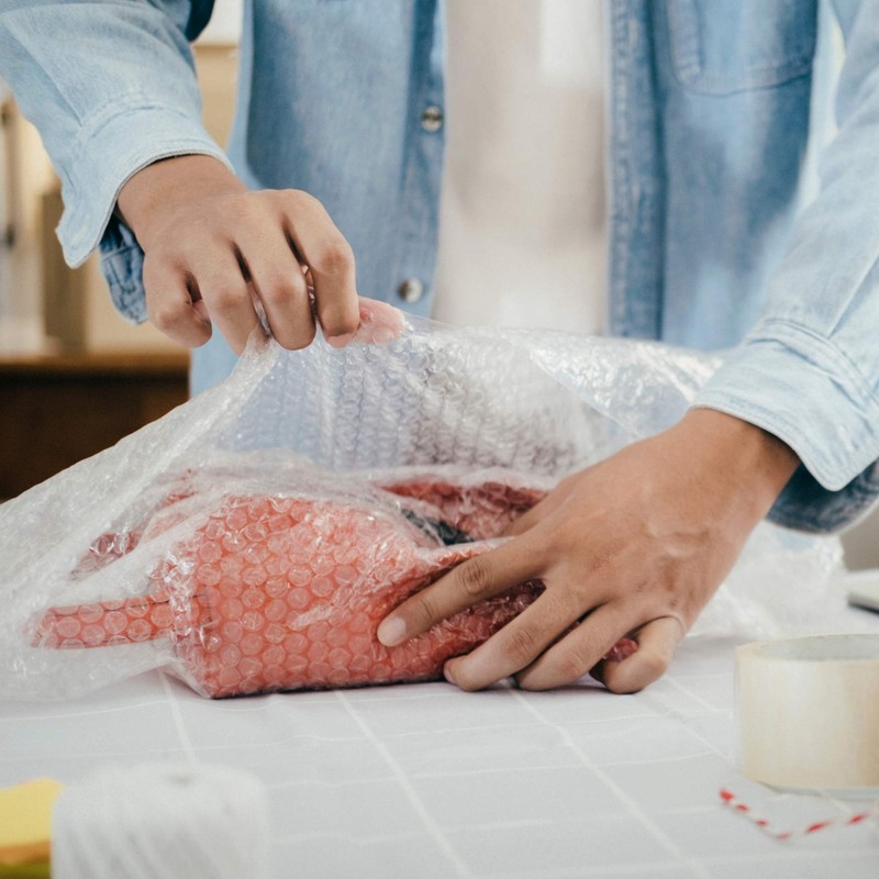 uBoxes Bubble Roll 12" Wide x 24 ft Small Wrap