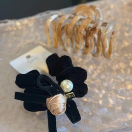 Elegant Hair Clip Set with Pearl Detail, Black Velvet Flower and Rose Gold Accent, 2 Pieces