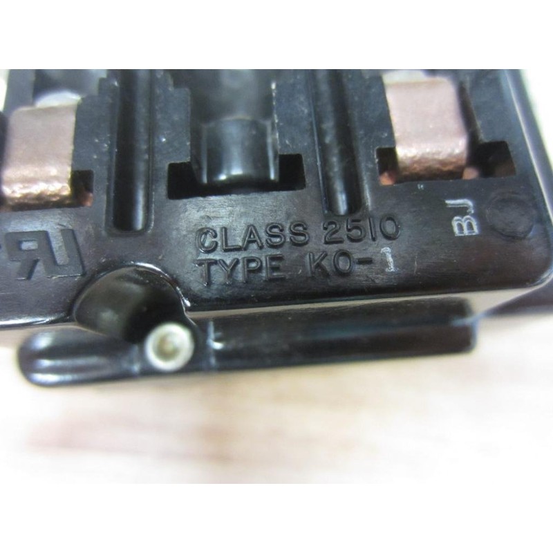 1- Square D 2510KO1 30A 2P Sw