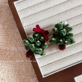 Christmas Tree Hair Clip / Duckbill Side Clip for Holiday Season Free Size / Twist Stick Christmas Tree - Pearl Design - 10ea