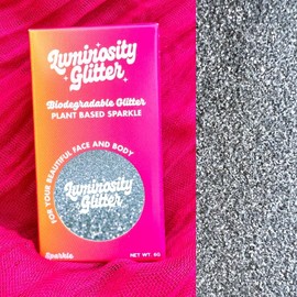 Silver Fine Glitter - Loose Eco Glitter - Glitter Makeup for Your face, Body, Hair and Nails - Eco Glitter Makeup (Silver Fine)