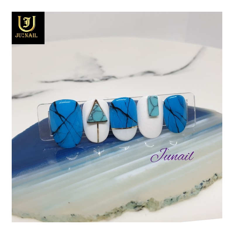 Sky Blue Handmade Nail Tips - Long Oval / 스카이블루