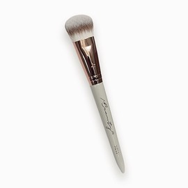 MBeauty StarBrush MB11, Makeup Brush For Foundation, Ivory & Copper 100% Wood designed to be Waterproof, Super Soft Fibrous Hairy Structure with Vegan, Cruelty Free Fibers, Latina Owned Brand