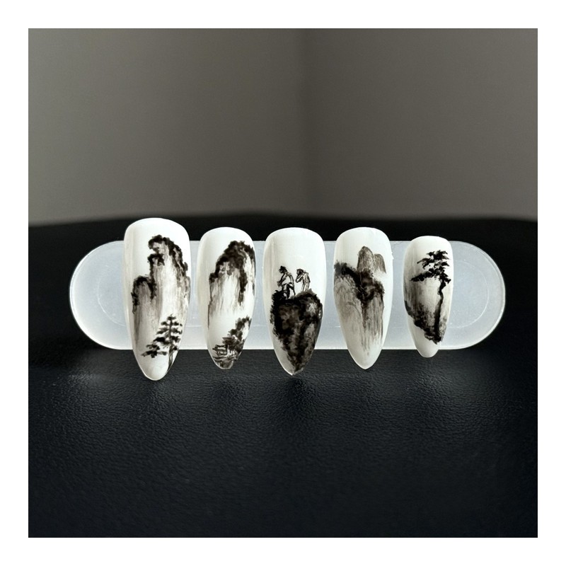 03:10AM, Mukseon (墨線) |Korean landscape painting nails - Coffin /