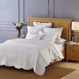 Calla Angel CAQTCTKWT_SGDN Sage Garden Luxury Pure Cotton Quilt, 108" x 95", White, King