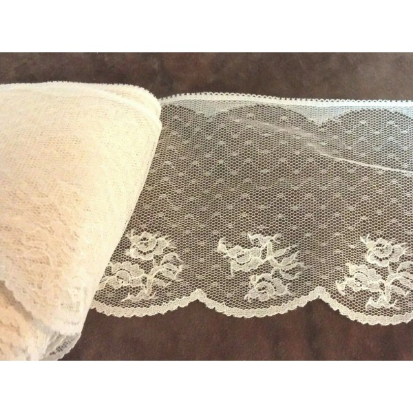 Unbranded Cream Flower Wide Lace 3 1/4 inches 1 yard