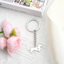 MUCOOS Dachshund Metal Keyring, Keychain for Dog Lovers, Gift for Friends and Family, Cute and Interesting Design