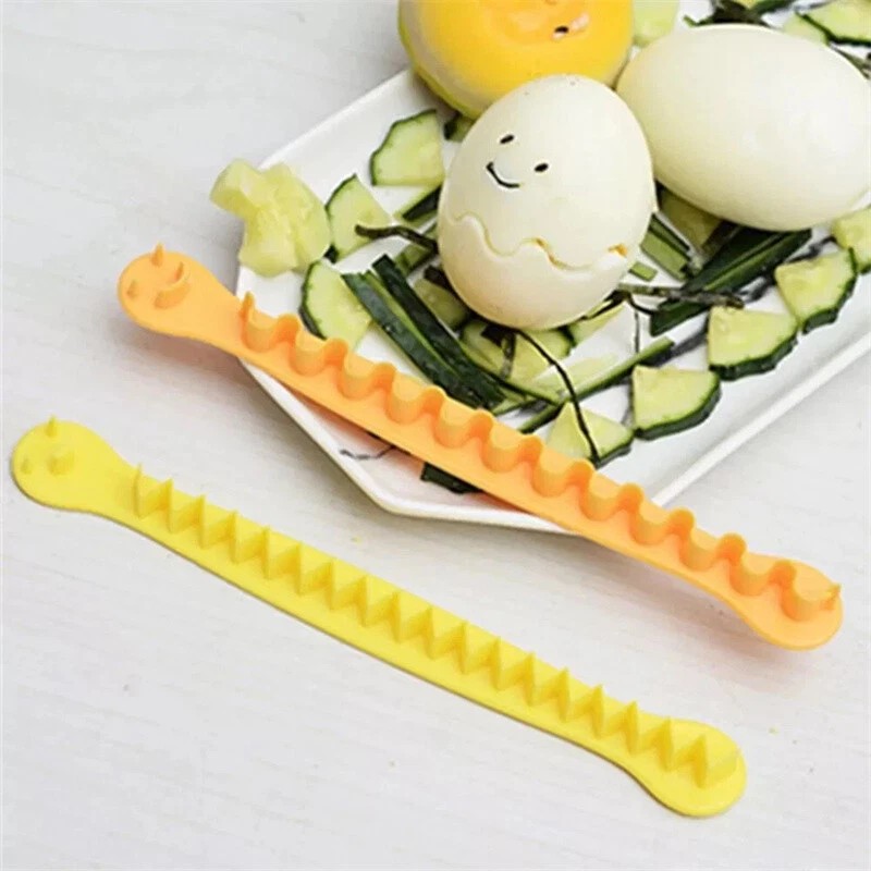 2pcs Fancy Cut Egg Cooked Eggs Cutter Lace Egg Slicer