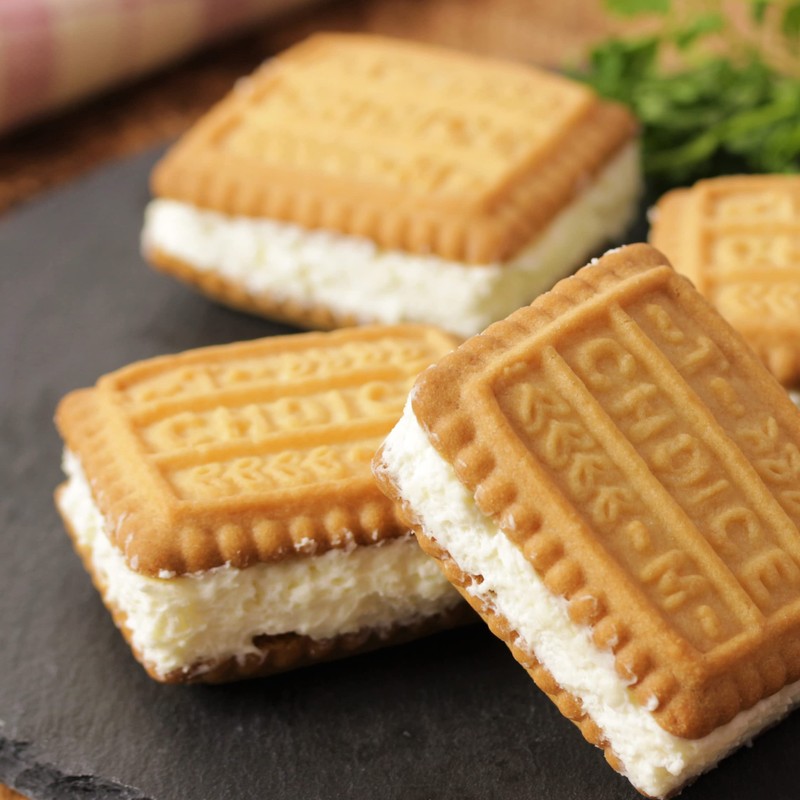 MC Almond Essence, 16.9 fl oz (500 ml)