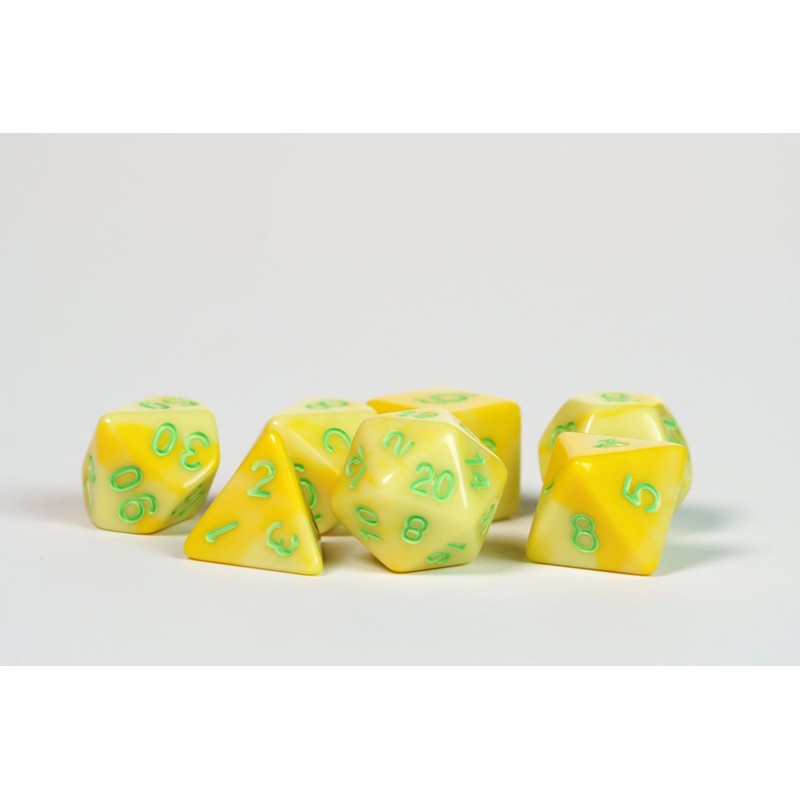 1985 Games Pineapple Kawaii Cat Dice Set – Milk Carton-Inspired