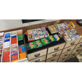 HUGE Lot of 150 Unopened Old Vintage Baseball Cards in Wax Cello Rack Packs