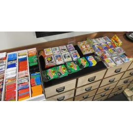 HUGE Lot of 150 Unopened Old Vintage Baseball Cards in Wax Cello Rack Packs