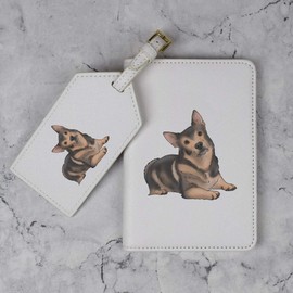 Azeeda 'Swedish Vallhund Relaxing' Passport Cover & Luggage Tag Travel Set (PA00024788)