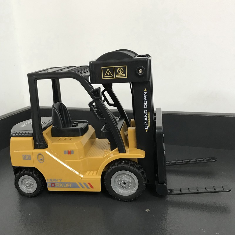 1:24 Remote Control Forklift Professional Full Functional Sound and Light