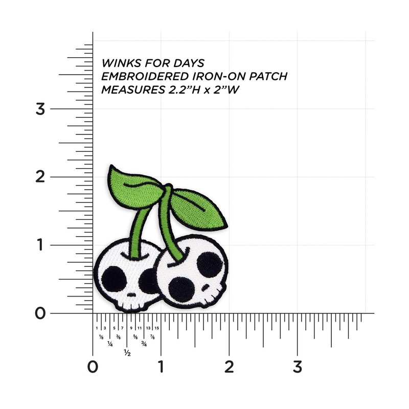 Winks For Days Cherry Skulls Parche bordado para planchar
