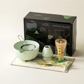 Matcha Tea Set, Includes Bowl, Whisk, Scoop, and Tray, Green