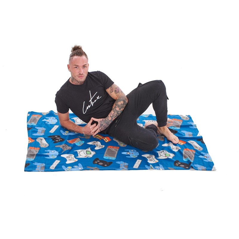 GAMER Fleece Blanket - Gaming Controller Design - Bed Throw