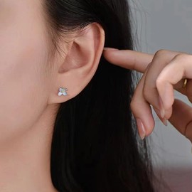 Cute Lilac Blossoms Cartilage Stud Earrings for Women 925 Sterling Silver Small Sweat Flower Tragus Earring Blue Enamel Four Leaf Floral Helix Conch Statement Earring Studs Ear Piercing Dainty Jewelry