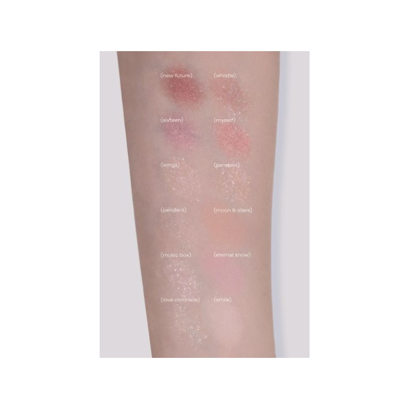 GLOW Anime Eyeshadow Palette #Full Moon 9.3g