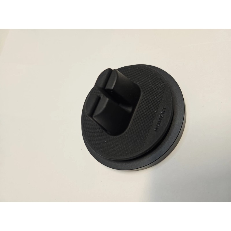 MOMENT - Car Vent Mount For Magsafe Compatible Phone (Black)